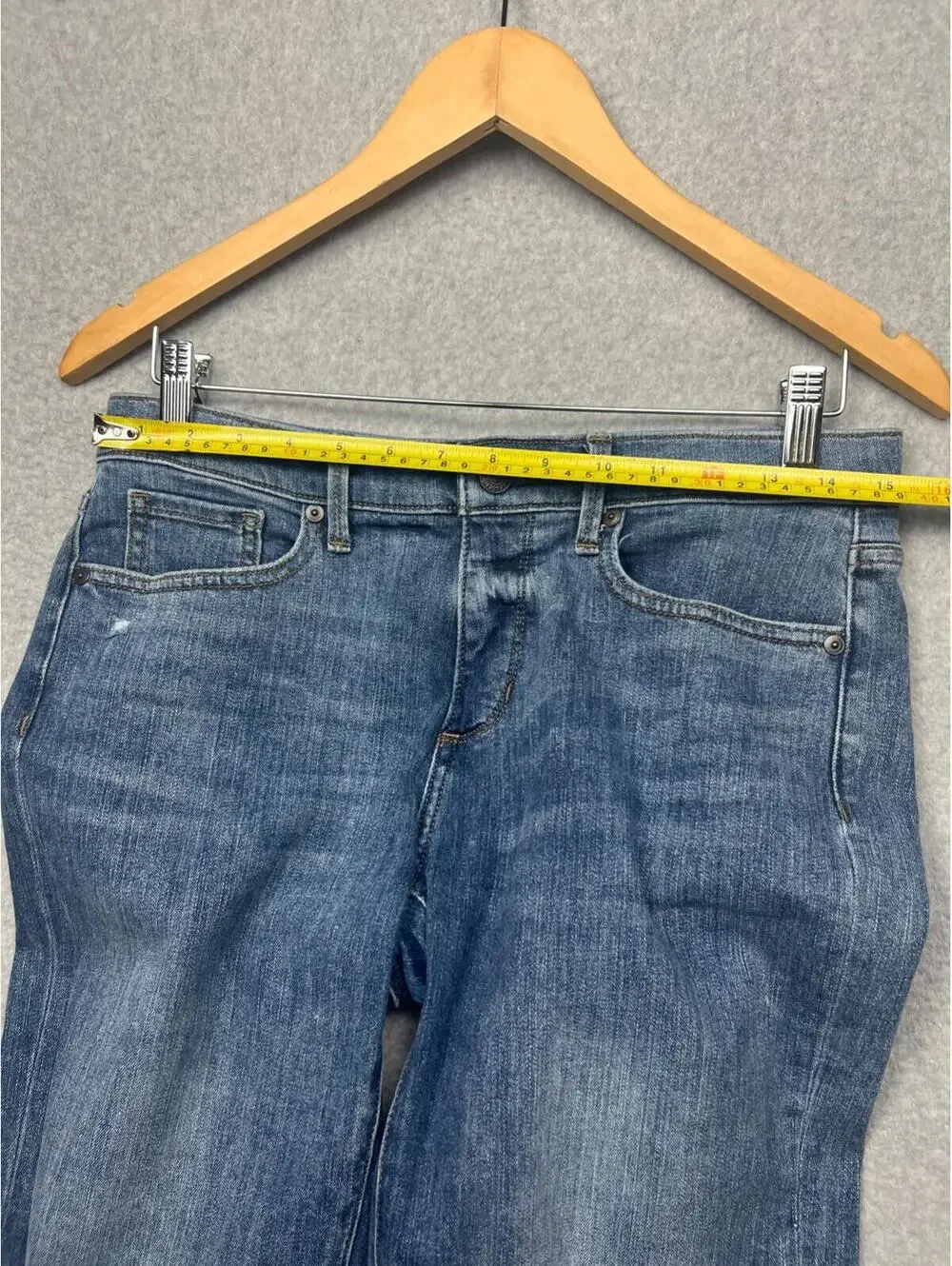 Banana Republic Girlfriend Straight Leg Denim Jeans Womens 29 Med Wash